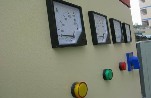 玛多配电盘 玛多配电盘